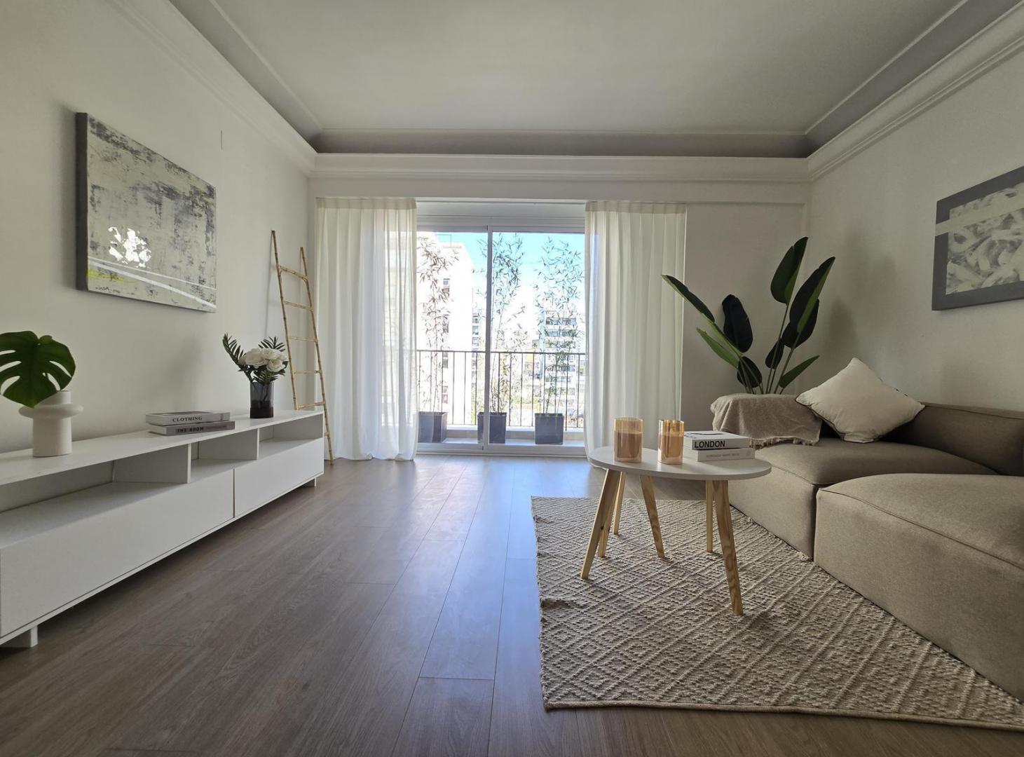 Foto de Venta Departamento al frente de dos dormitorio con Balcón en Villa, imagen 3