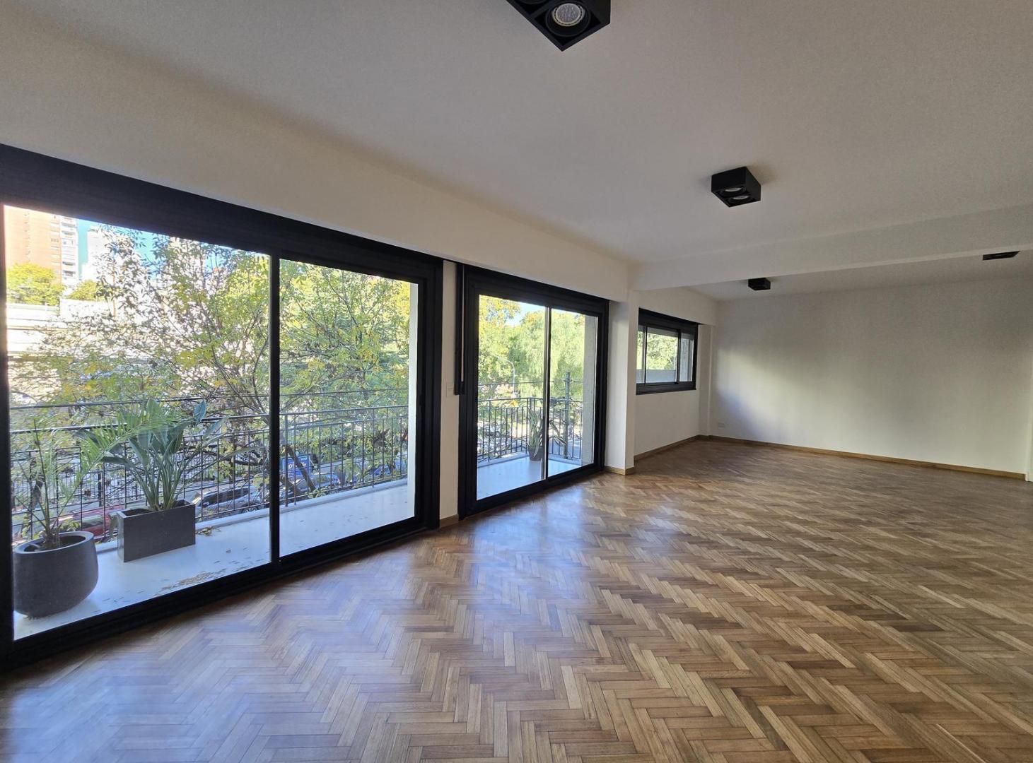 Foto de Piso con balcón en Belgrano de 3 dormotorios con suite y vestidor, imagen 5