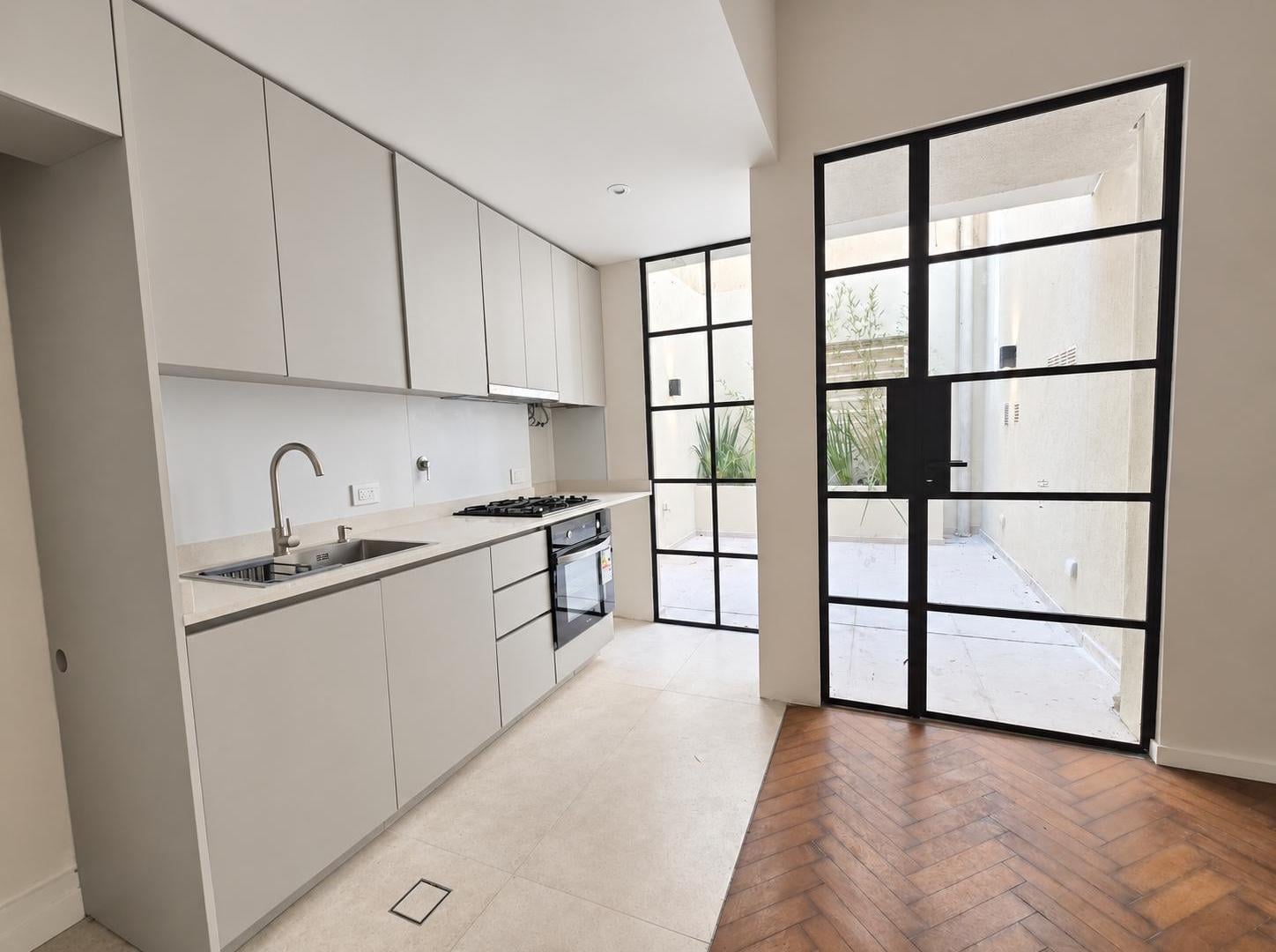Foto de Venta PH 2 ambientes con patio Impecable, imagen 5