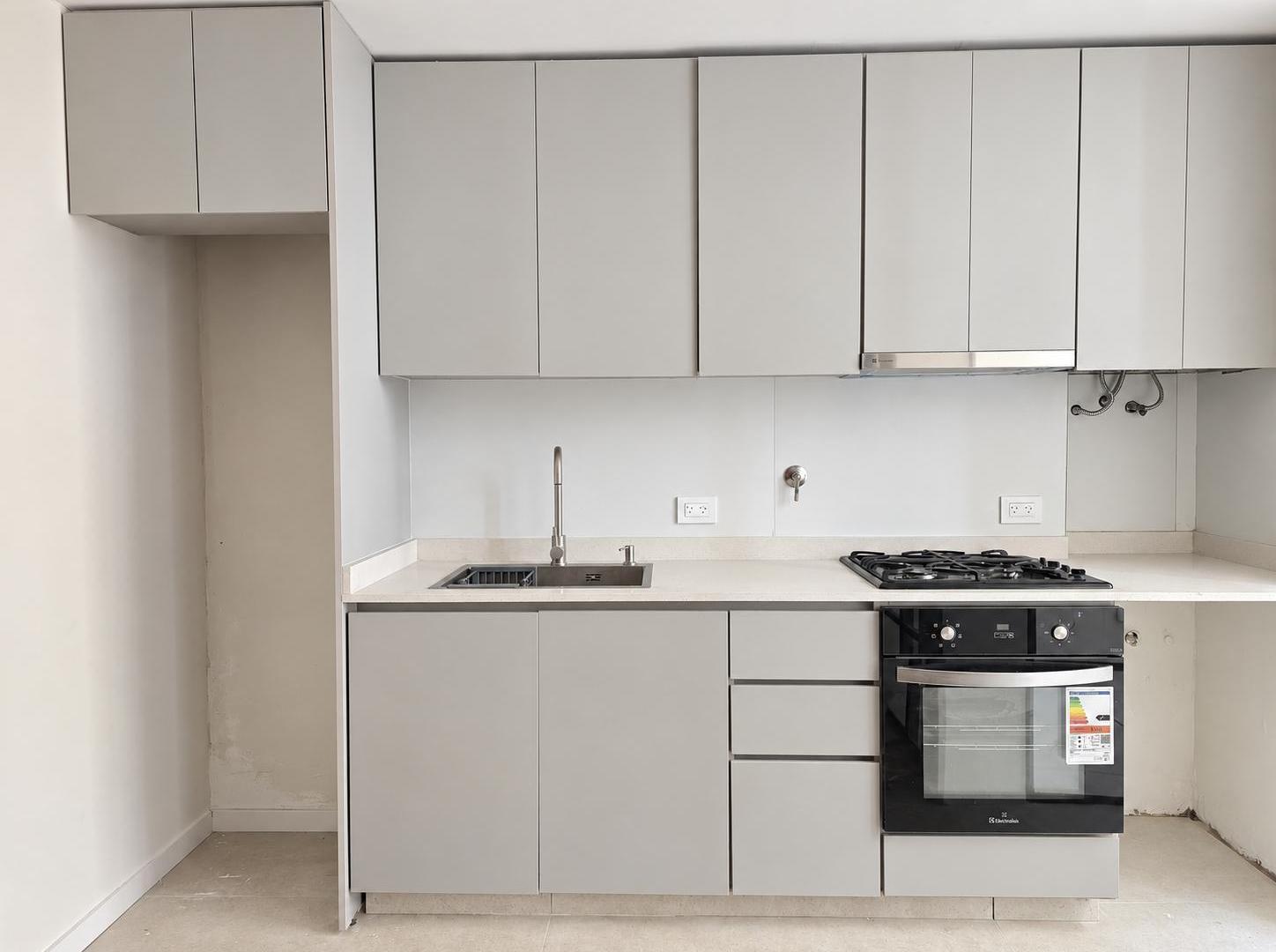 Foto de Venta PH 2 ambientes con patio Impecable, imagen 2