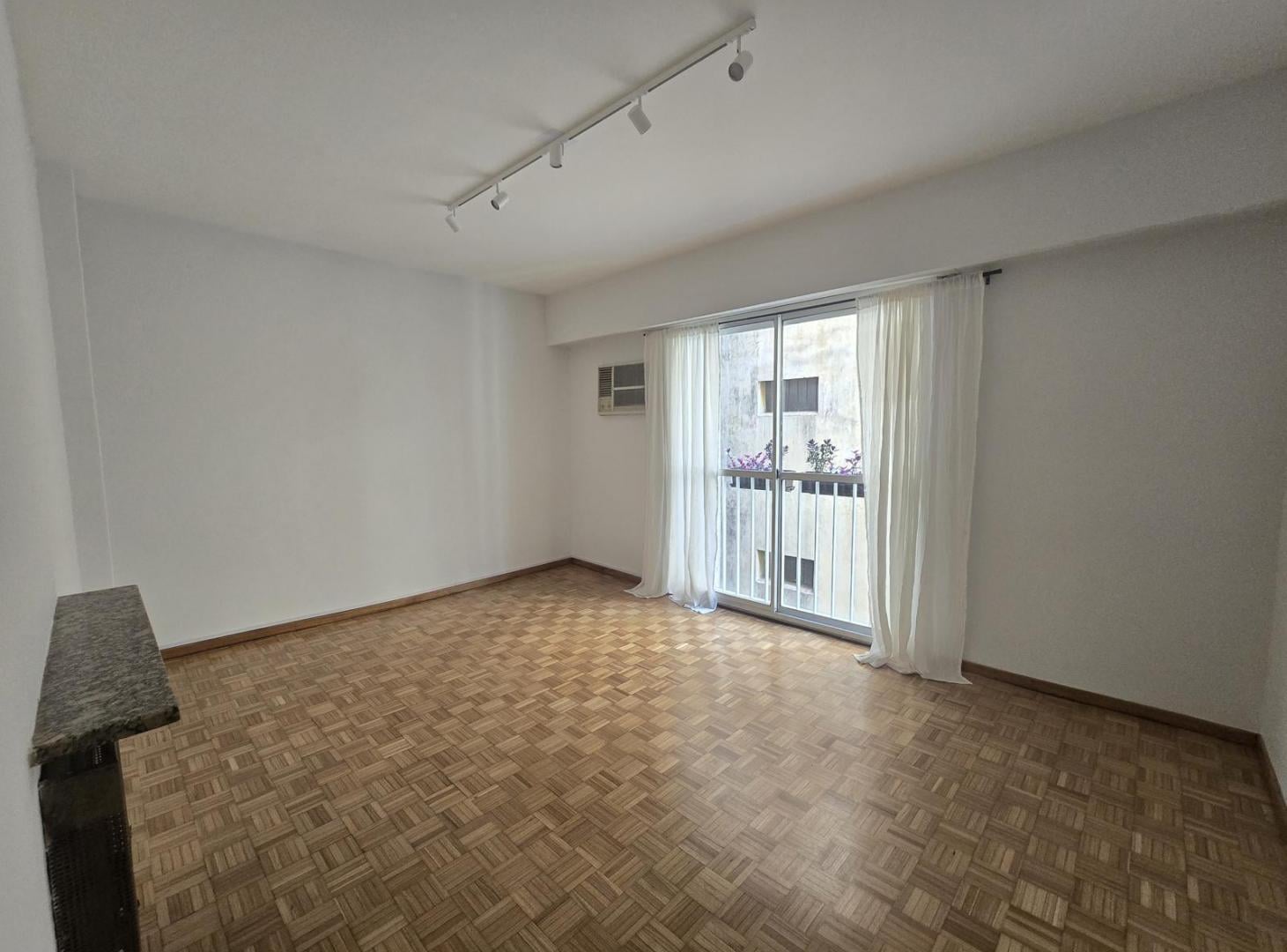 Foto de Departamento al contrafrete en Retiro 2 ambientes, imagen 1