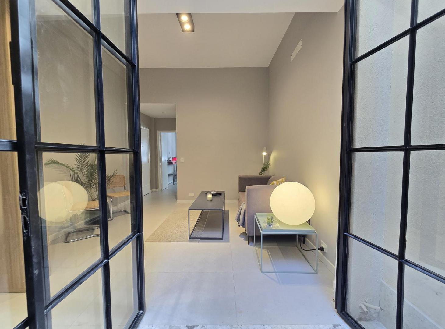 Foto de Departamento en Belgrano 2 ambientes con patio, Impecable. Bajas, imagen 5