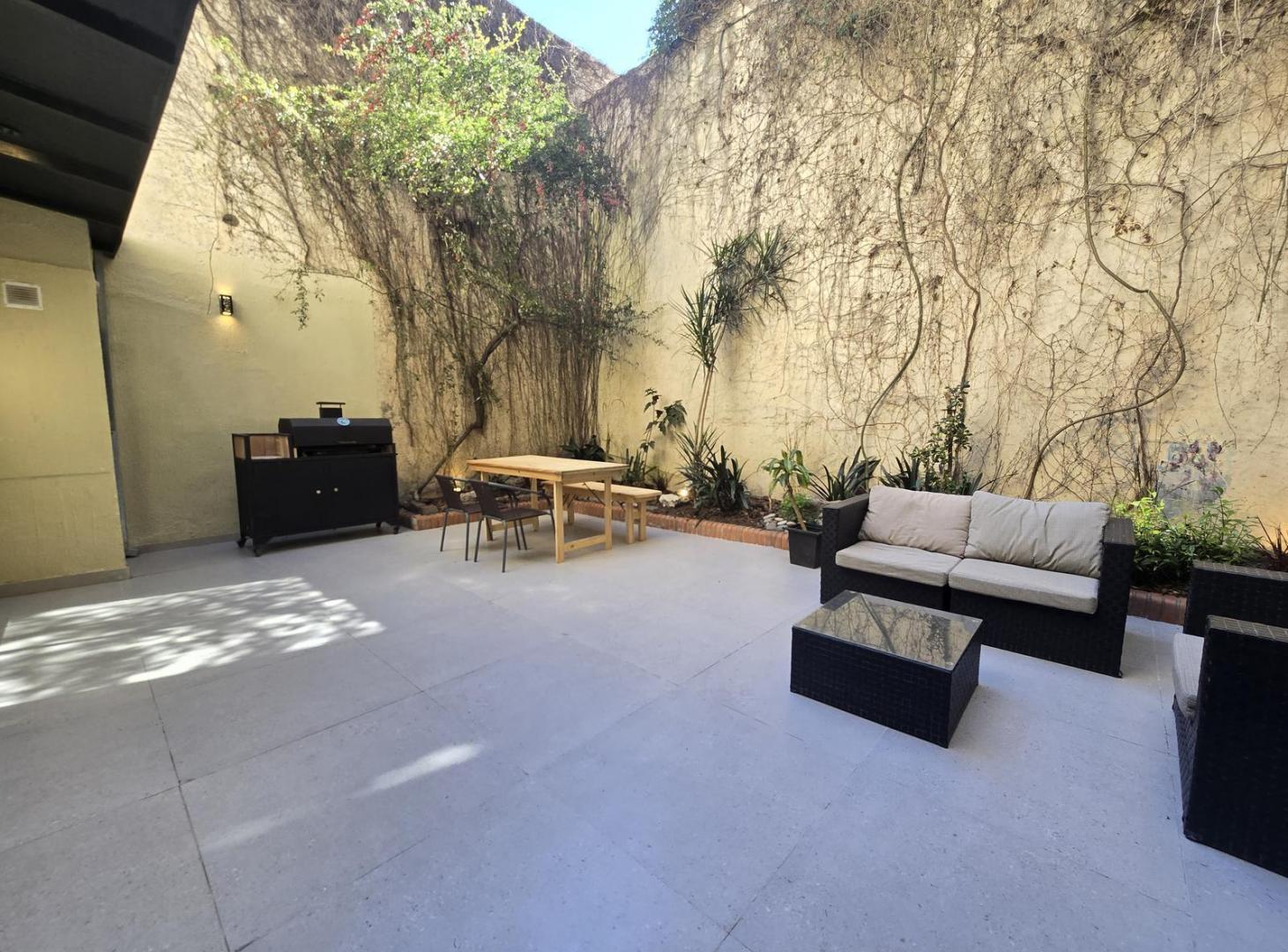 Foto de PH en venta - 3 ambientes - 2 dormitorios - Patio con sol, imagen 2
