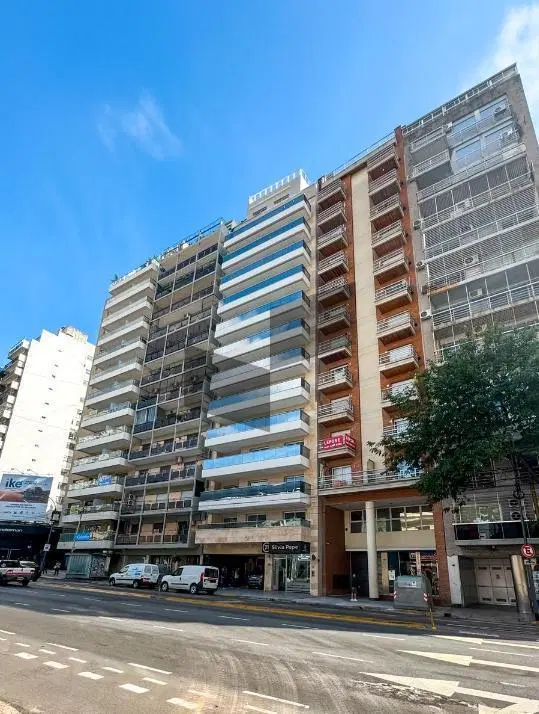 Departamento de 4 Ambientes en Barrio Norte 3
