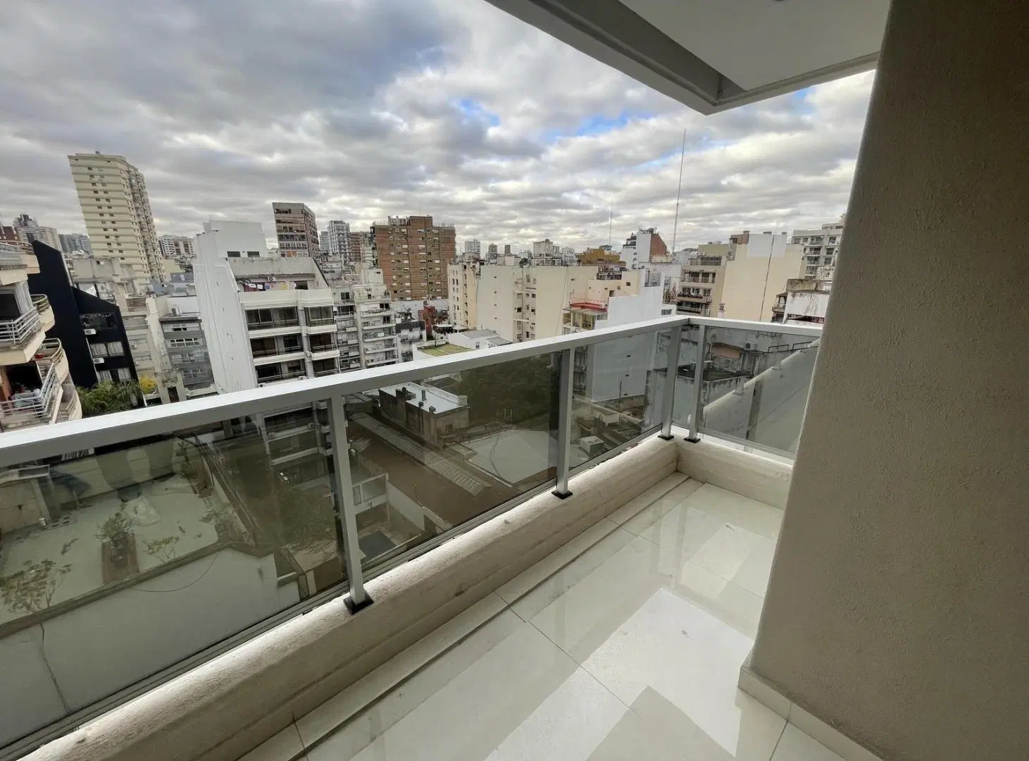 Venta Departamento de 4 Ambientes en  Barrio Norte 2