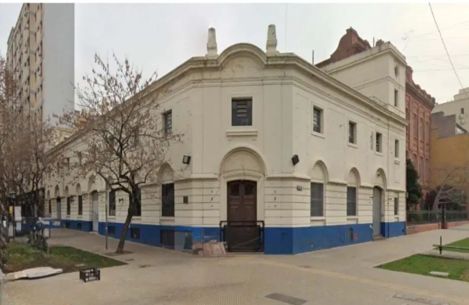 Alquiler Edificio Comercial de Oficinas y Deposito en San Telmo - Monserrat 2