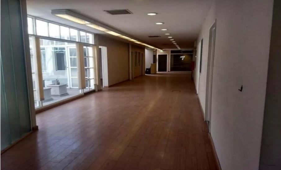 Alquiler Edificio Comercial de Oficinas y Deposito en San Telmo - Monserrat