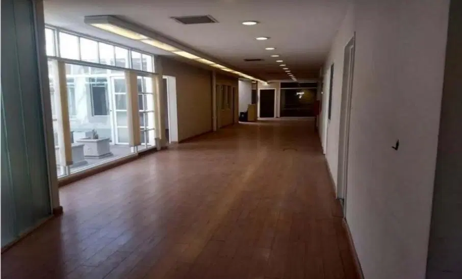 Alquiler Edificio Comercial de Oficinas y Deposito en San Telmo - Monserrat 3