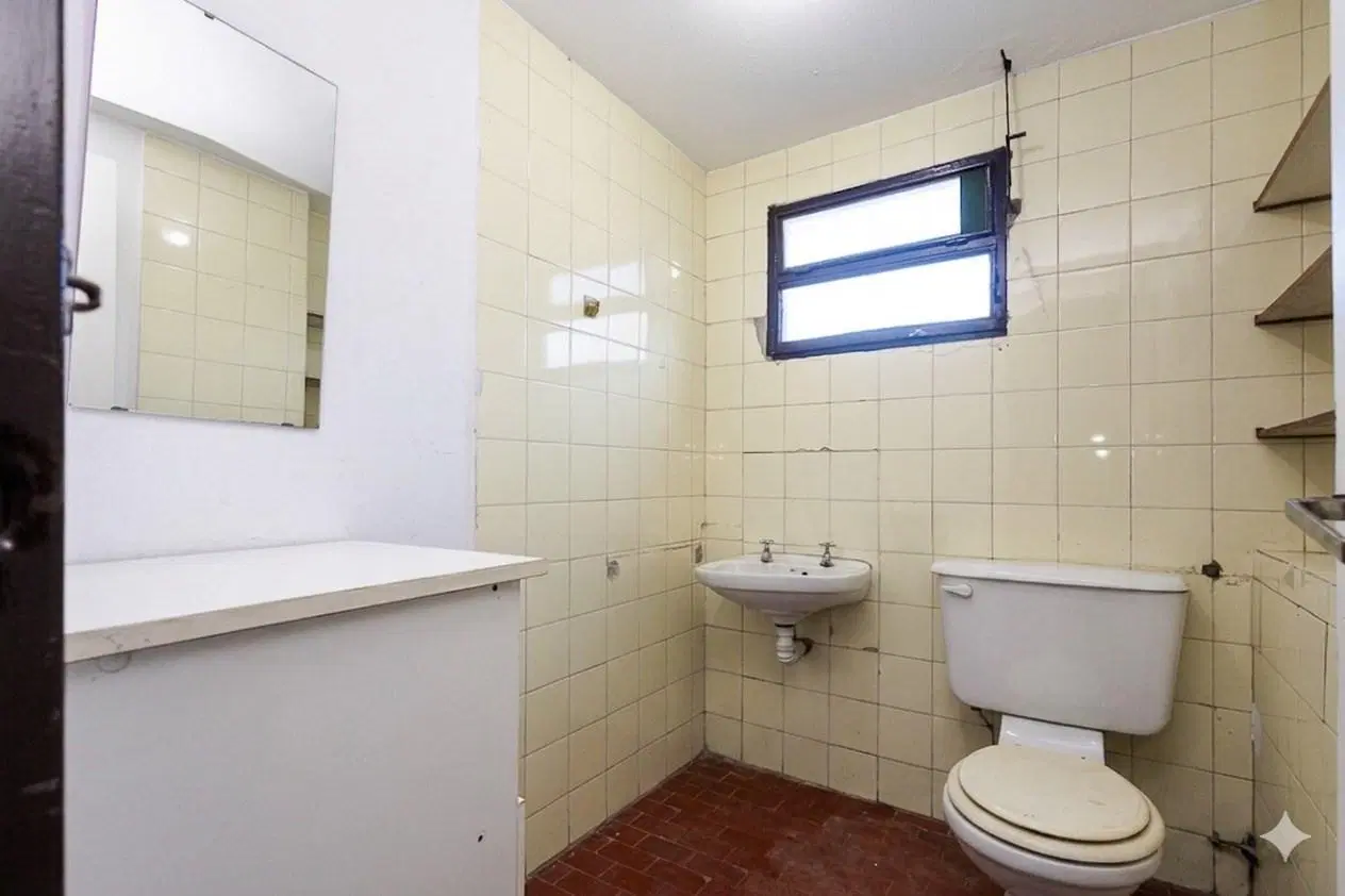 Local  en Venta en El Palomar, Morón, G.B.A. Zona Oeste 4