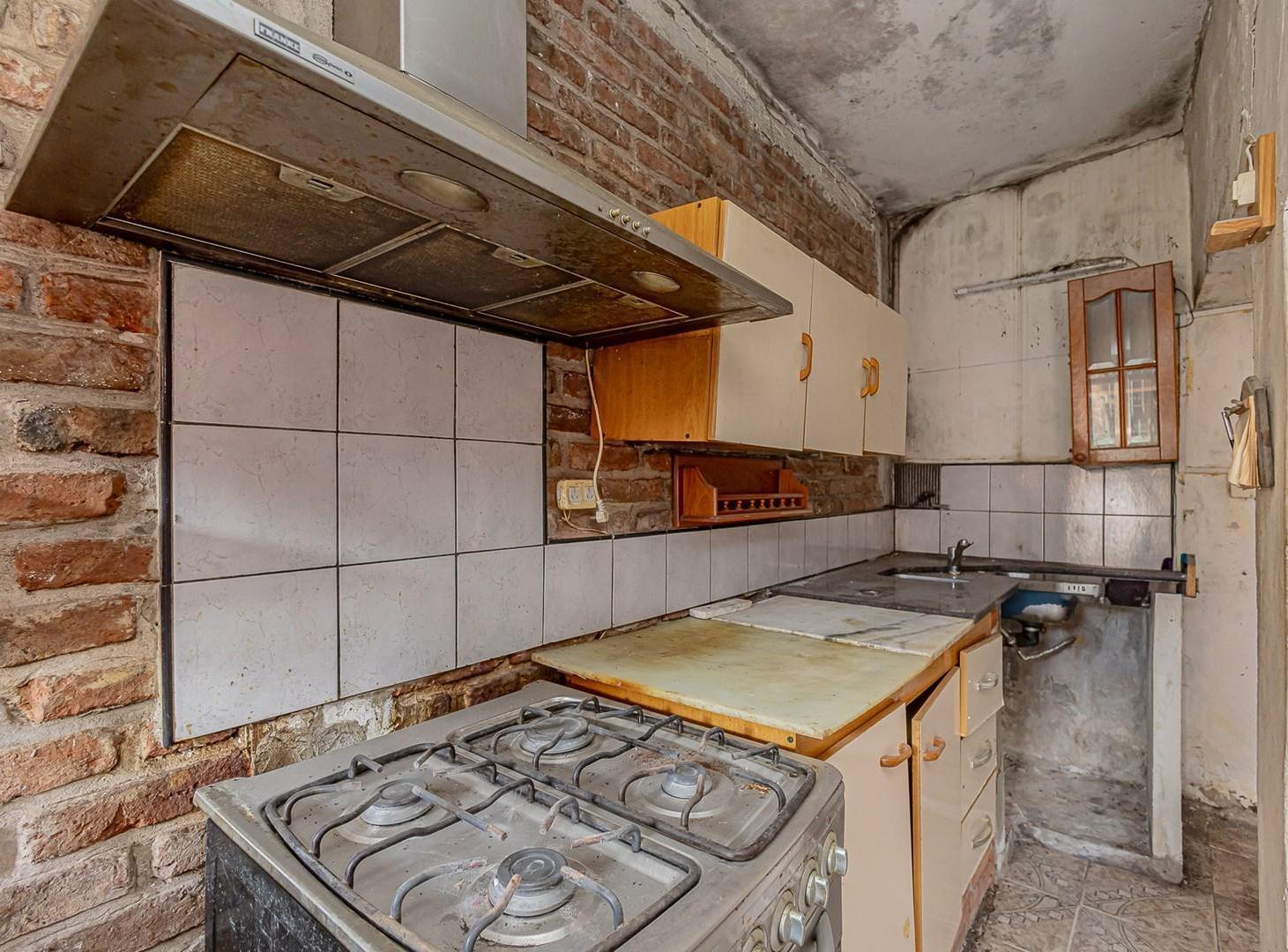 Foto de Departamento PH en Venta en Lanús, G.B.A. Zona Sur, Argentina, imagen 5