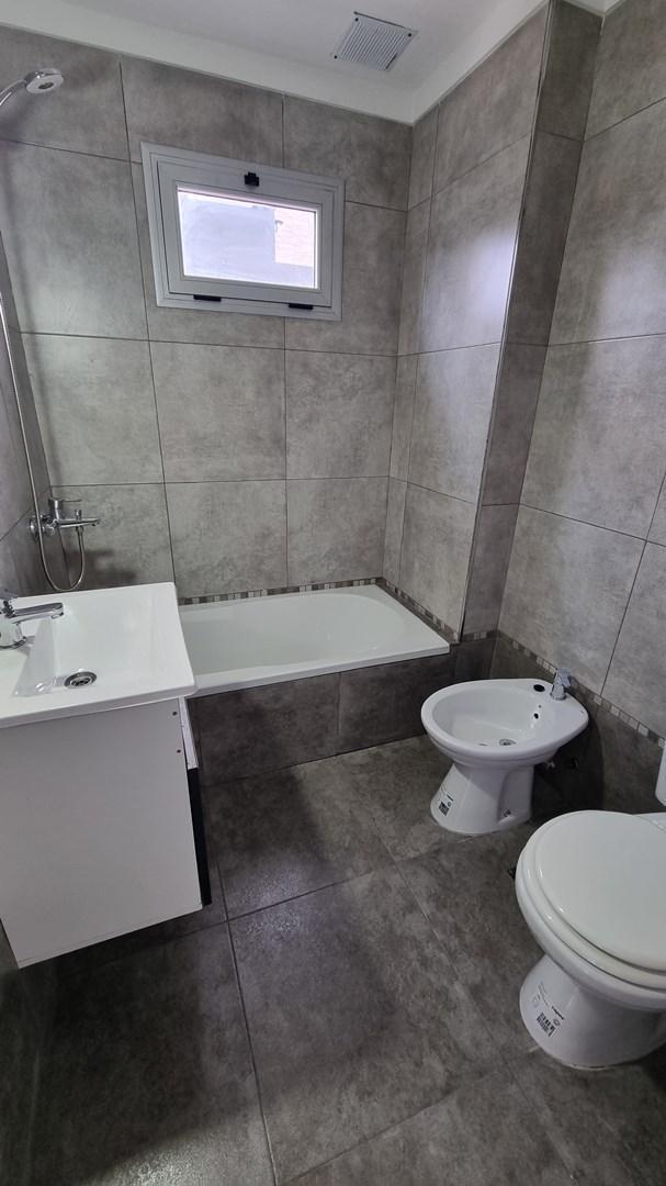 Foto de Departamento Monoambiente en Alquiler en San Justo, La Matanza, G.B.A, imagen 2