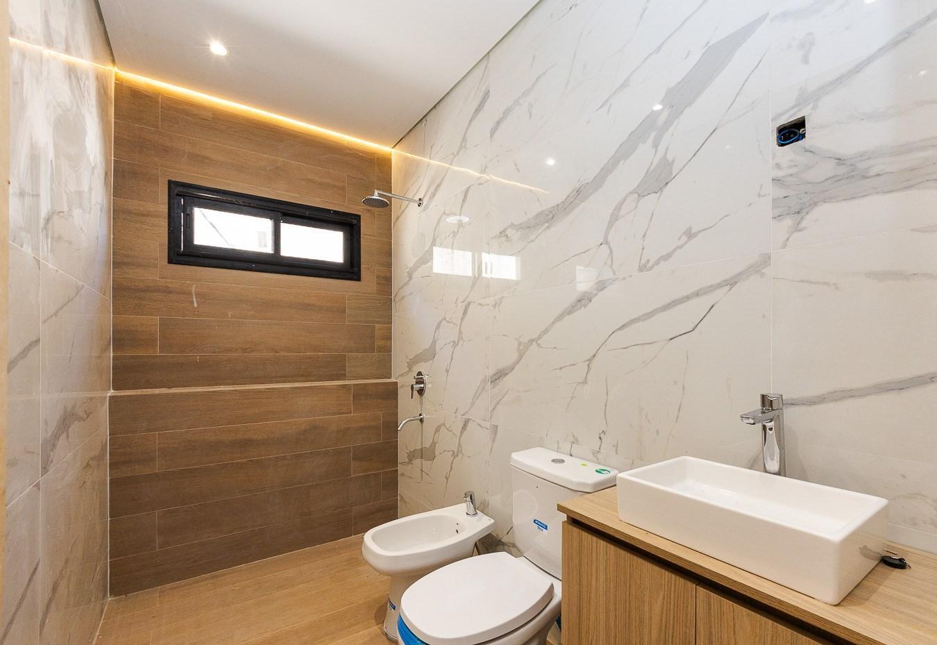 Foto de Departamento PH en Venta en Haedo, Morón, G.B.A. Zona Oeste, imagen 2