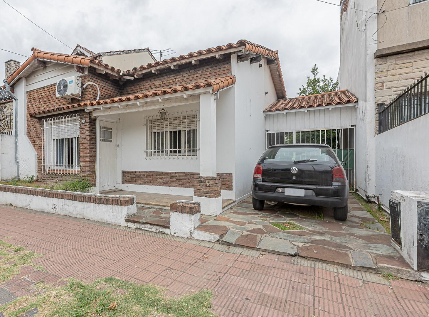 CASA VENTA PERMUTA 3 AMB VILLA LUZURIAGA