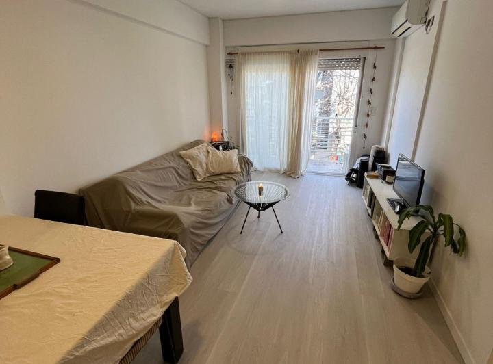 Departamento 2 ambientes con balcón al frente 2