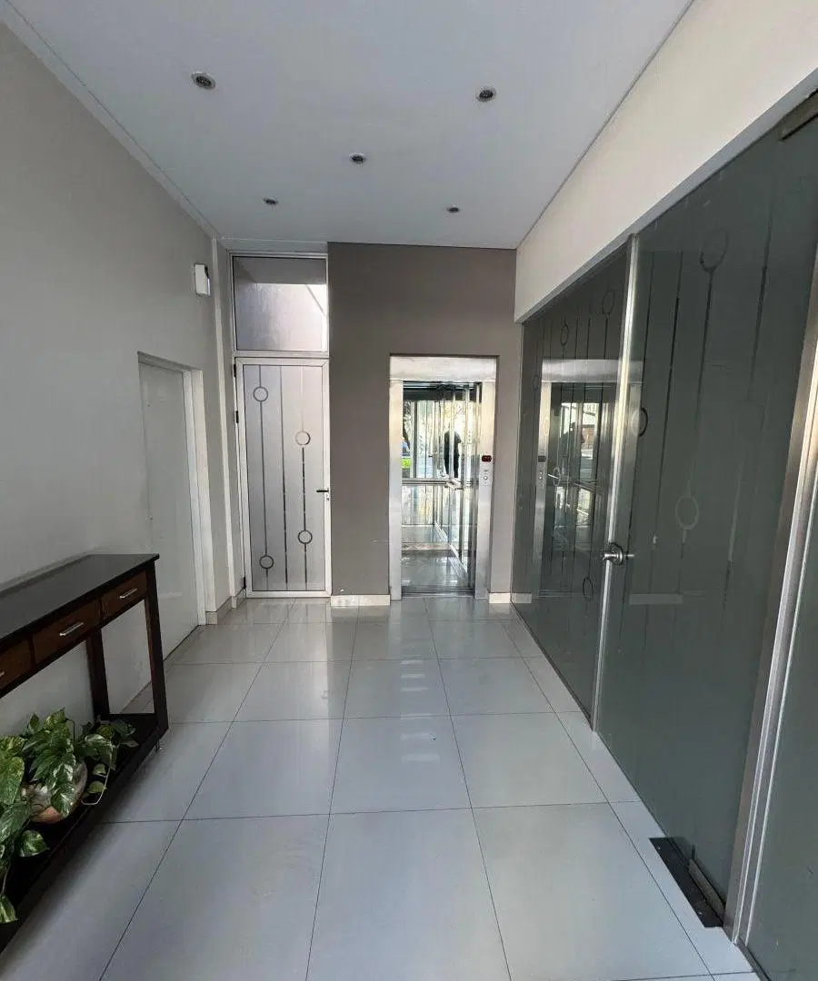 Departamento excelente ubicación amplio balcón impecable 1