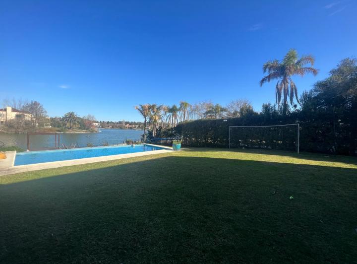 Casa en  venta Barrio Altamira al agua , Tigre 4