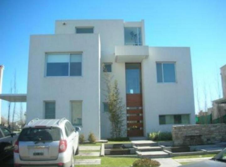 Casa en  alquiler en barrio Los Sauces, Nordelta 4