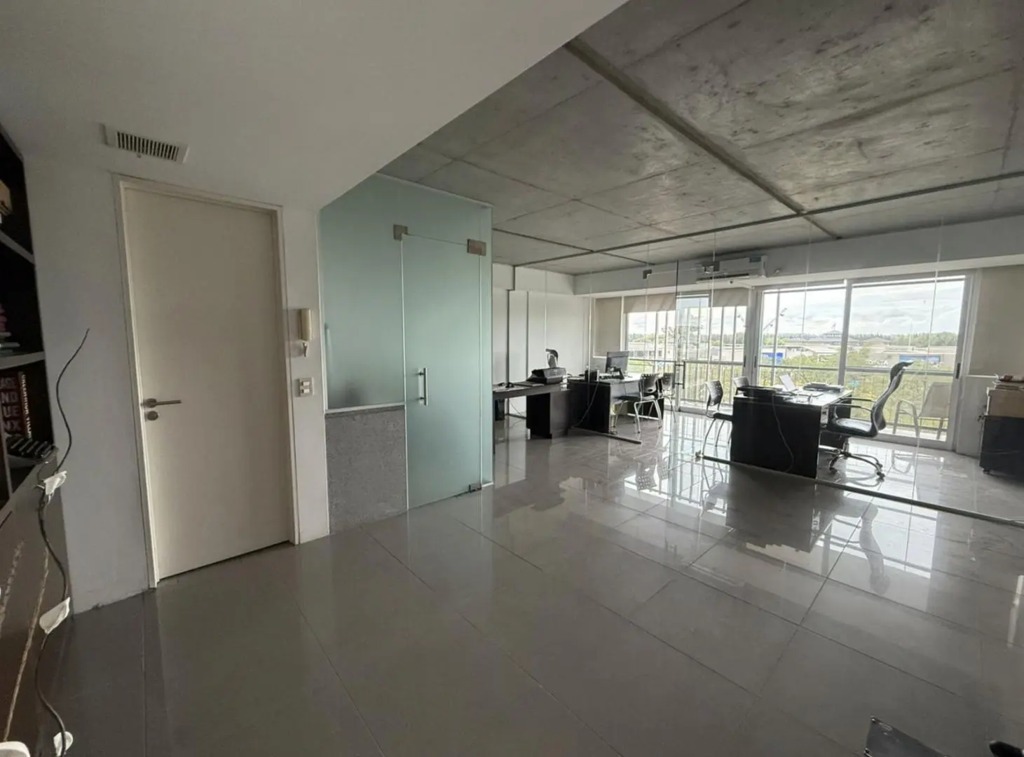 Oficina en Puerta Norte 1 1