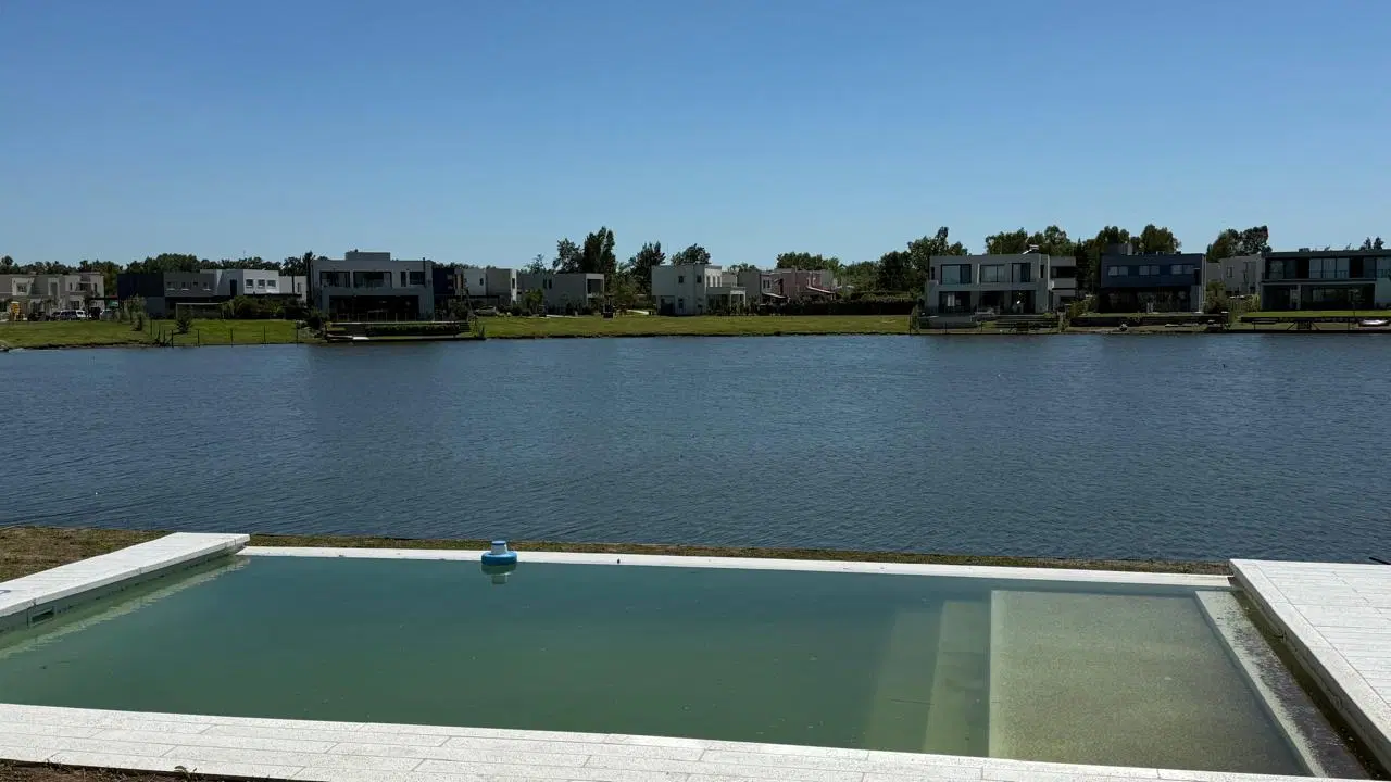 Casa en venta en Barrio Santa Ana Villanueva 2