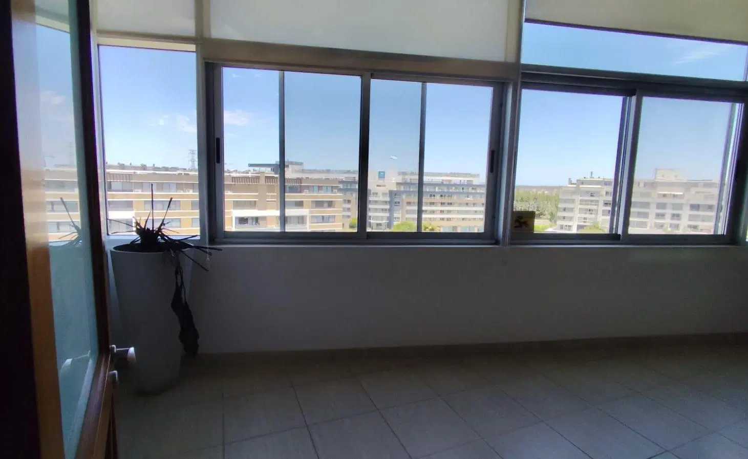 Oficina en alquiler en edificio Puerta Norte , Nordelta 3