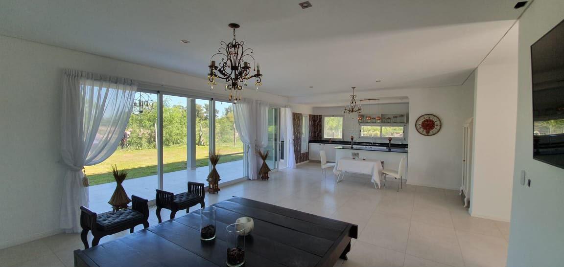 Casa en Vila Marina