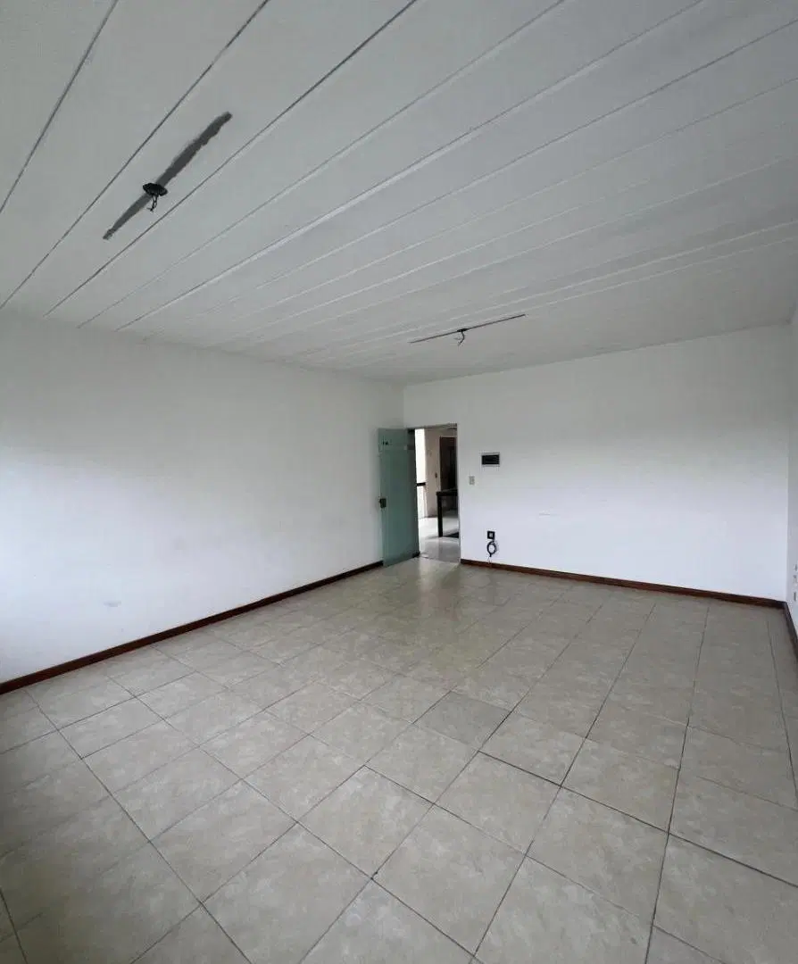 Oficina en alquiler en Riviera Park, Benavidez, Tigre 3