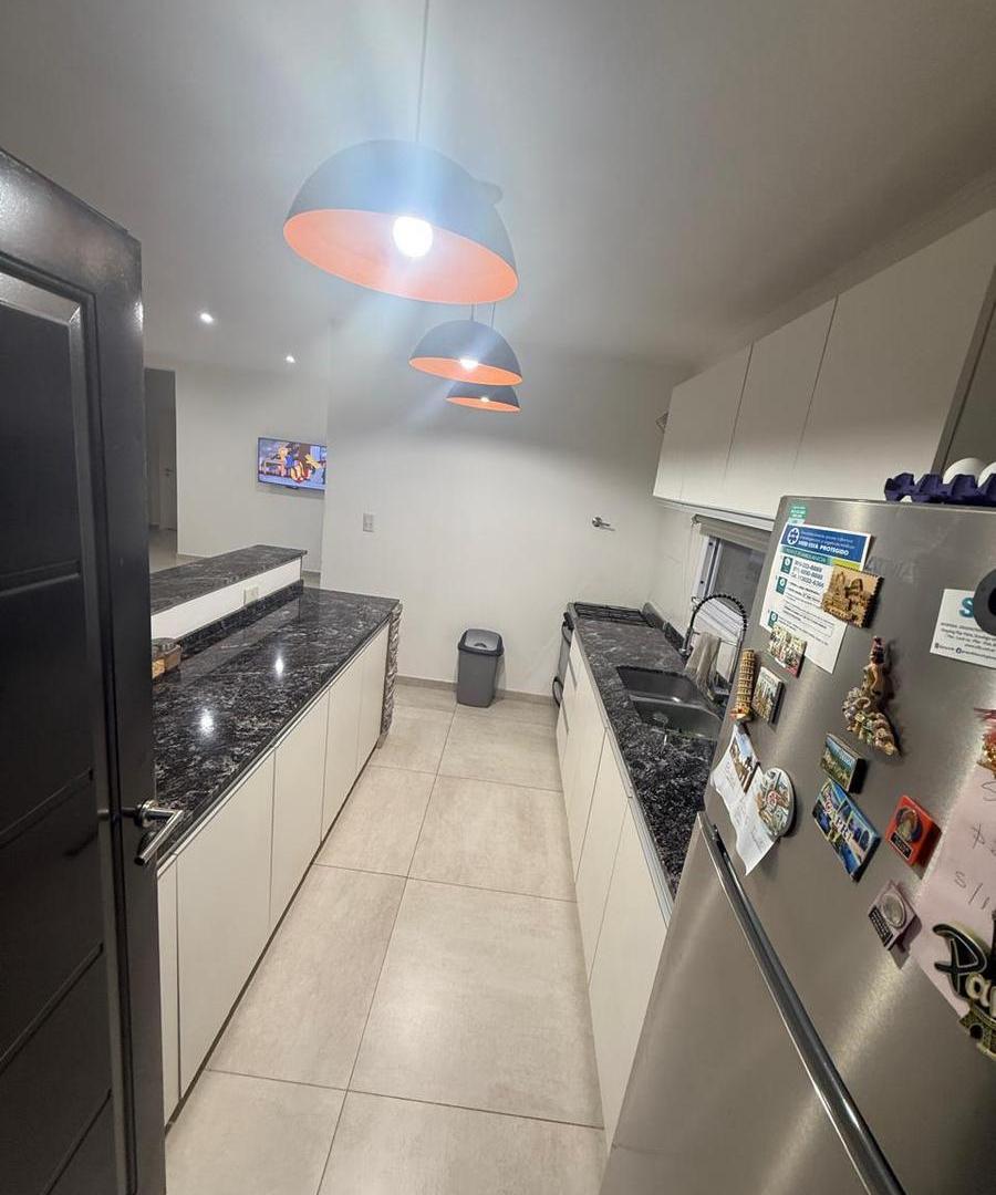 Foto de Casa en venta en pilar del este, imagen 4