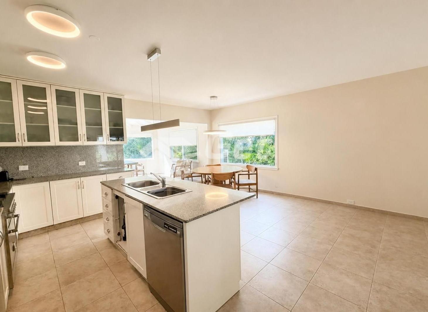 Foto de Casa en alquiler en Ayres de Pilar, imagen 3