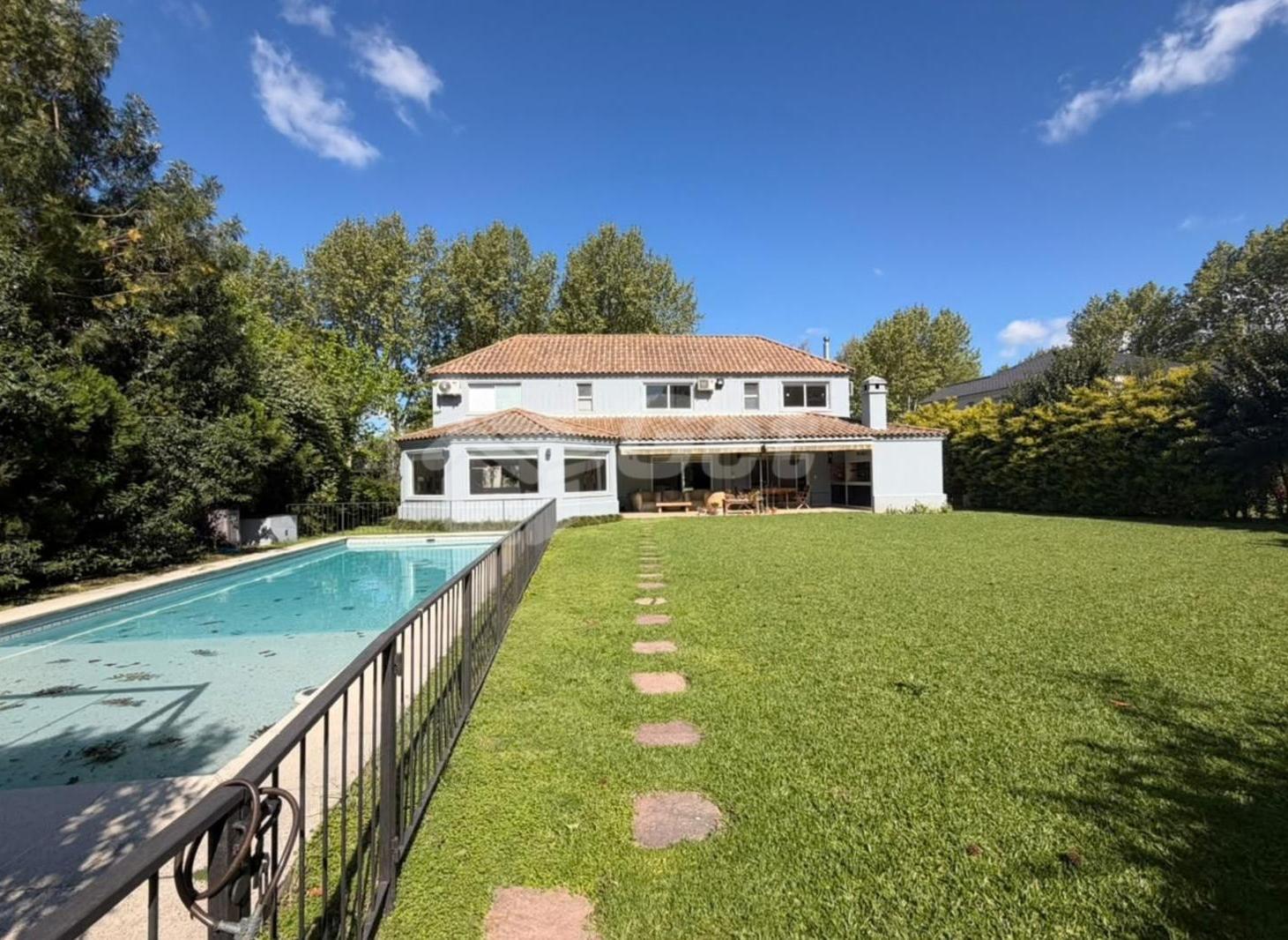 Foto de Casa en alquiler en Ayres de Pilar, imagen 1