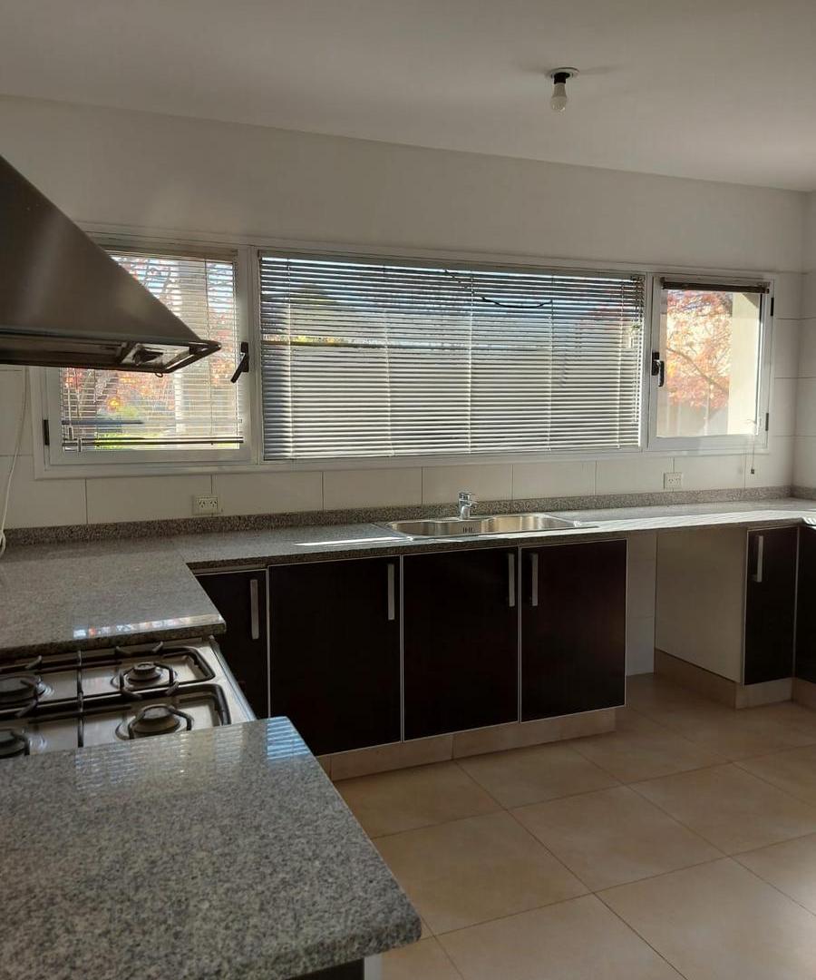 Foto de Casa en Alquiler en el barrio Valle Claro, Benavidez, imagen 5