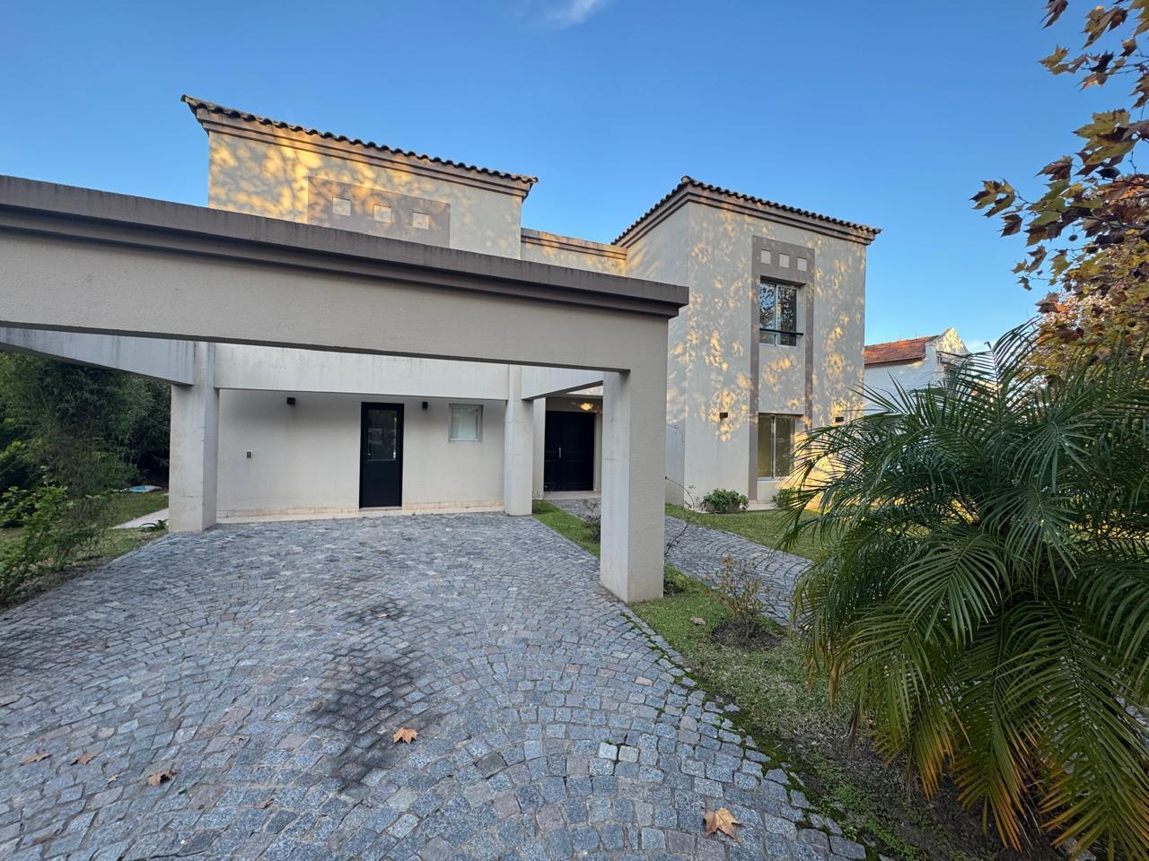 Foto de Casa en venta y alquiler en barrio La Alameda Nordelta, imagen 3