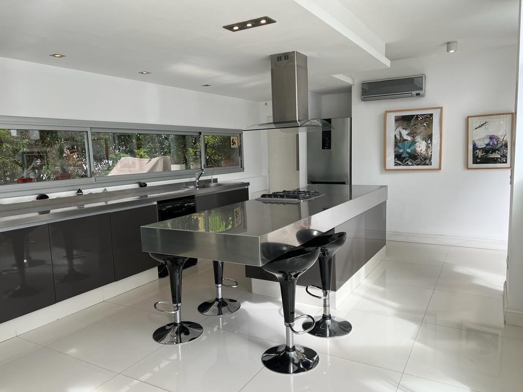 Foto de Casa en alquiler con muebles en barrio Los Alisos, Nordelta, imagen 1