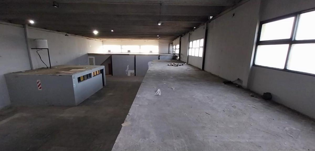 Depósito en Venta en La Plata 3