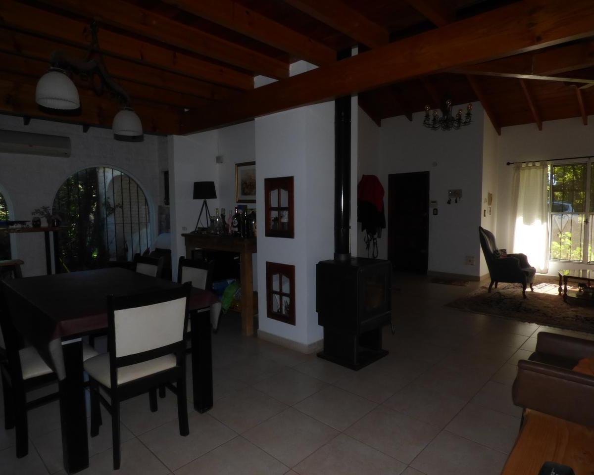 Casa en Venta en Villa Elisa 1
