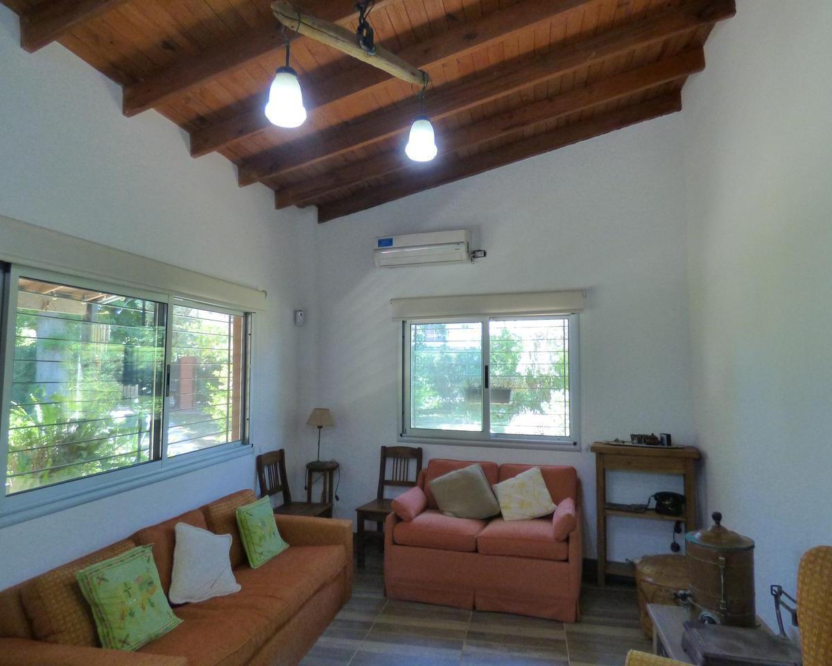 Casa en Venta en Villa Elisa 2