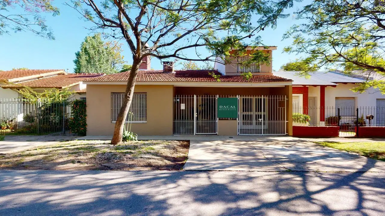 Casa en Venta en Gonnet 1
