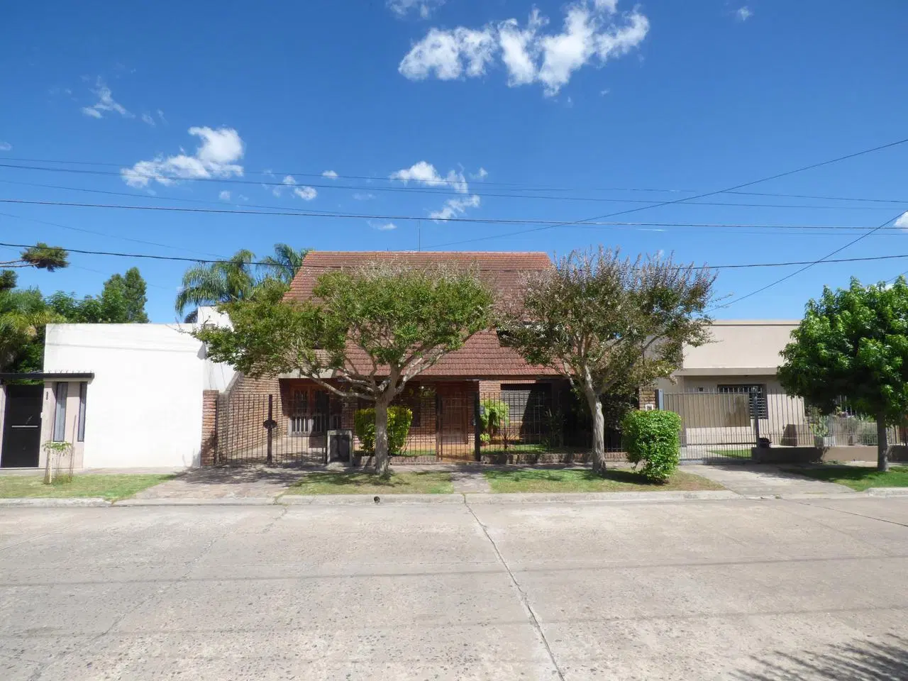 Casa en Venta en Villa Elisa 1