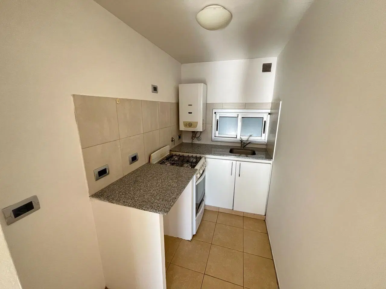 Departamento en alquiler en La Plata 3