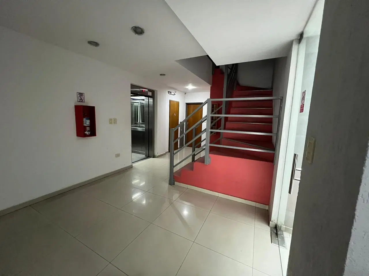Departamento de 1 dormitorio en venta La Plata 4