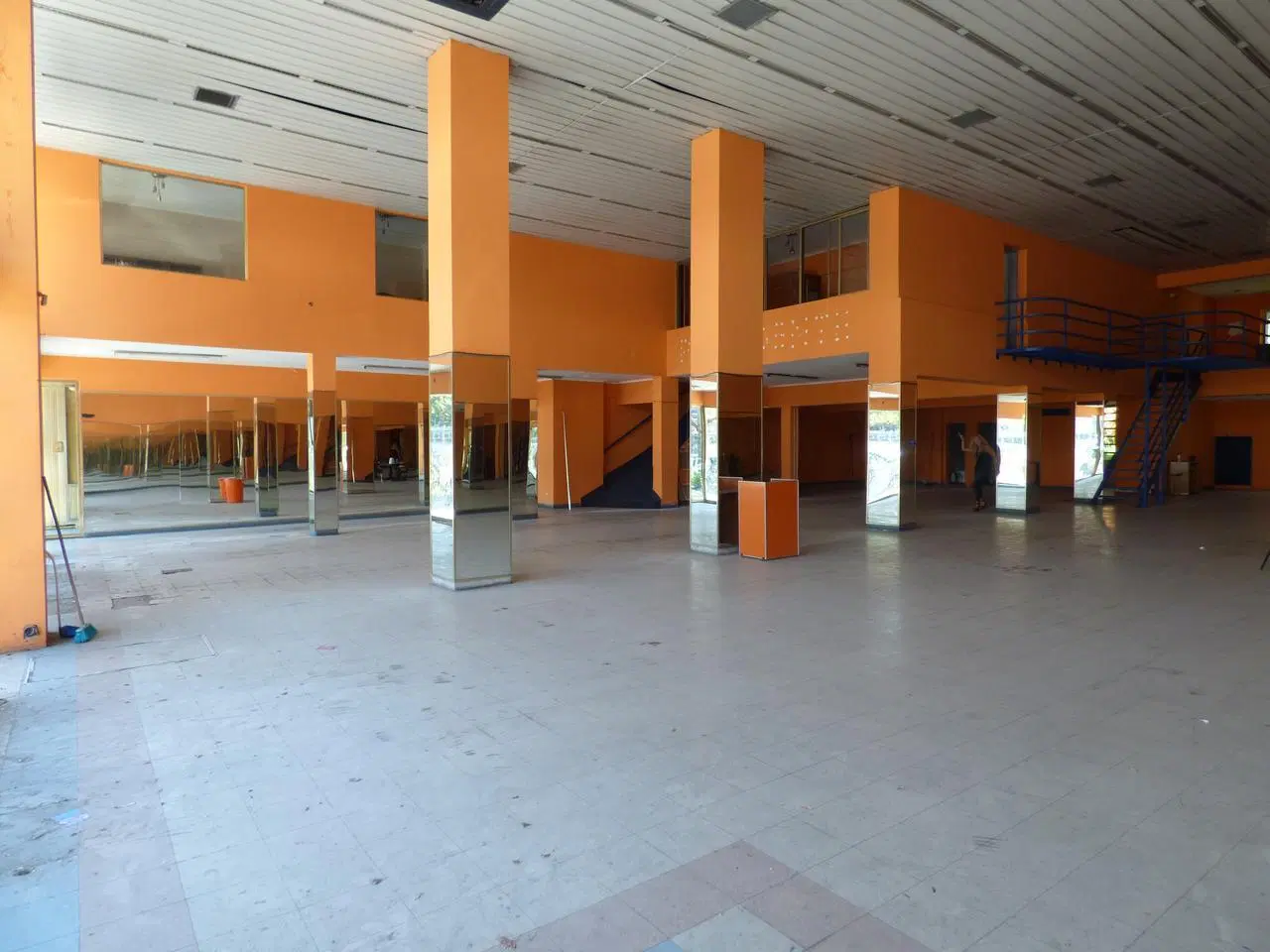 Local en venta en La Plata 4