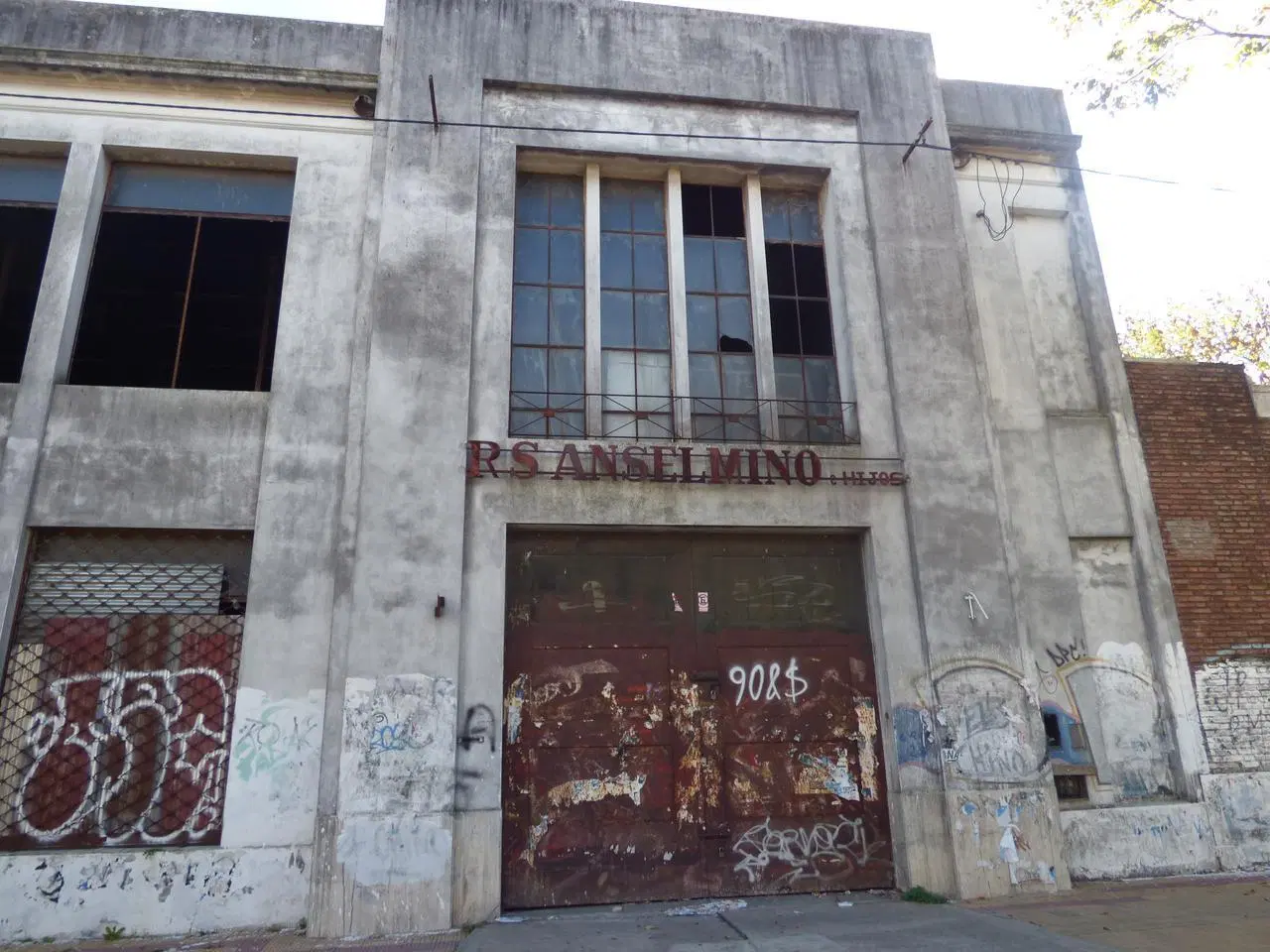 Galpon en Venta en La Plata 5