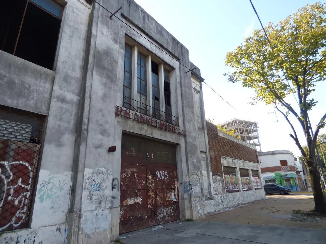Galpon en Venta en La Plata 1