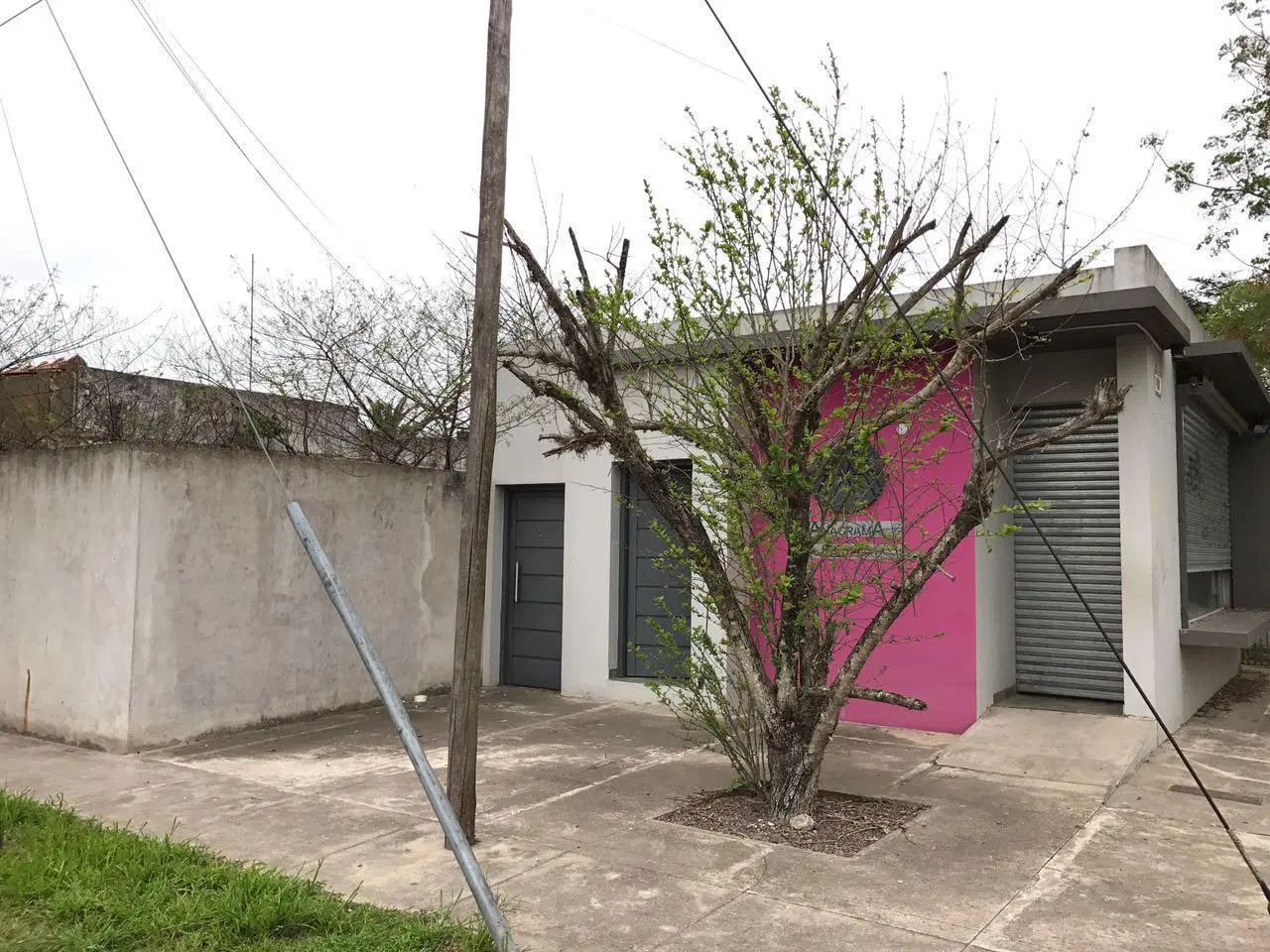 Local en venta en Gonnet 3