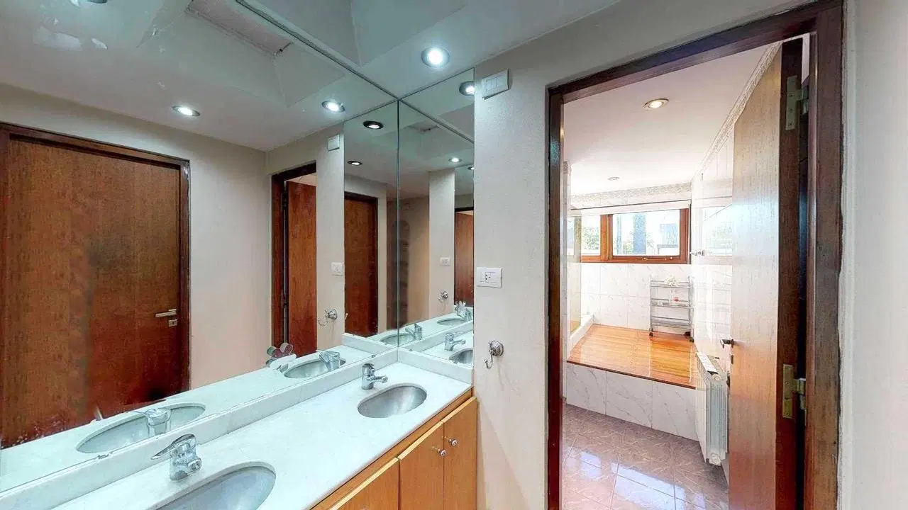 Casa en venta en La Plata 3