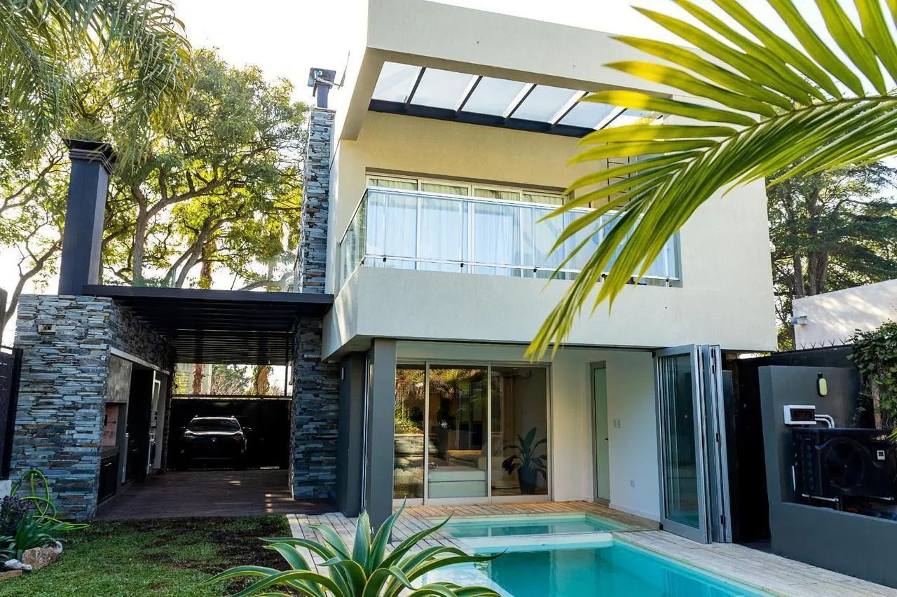 Casa en venta en Villa Elisa 3
