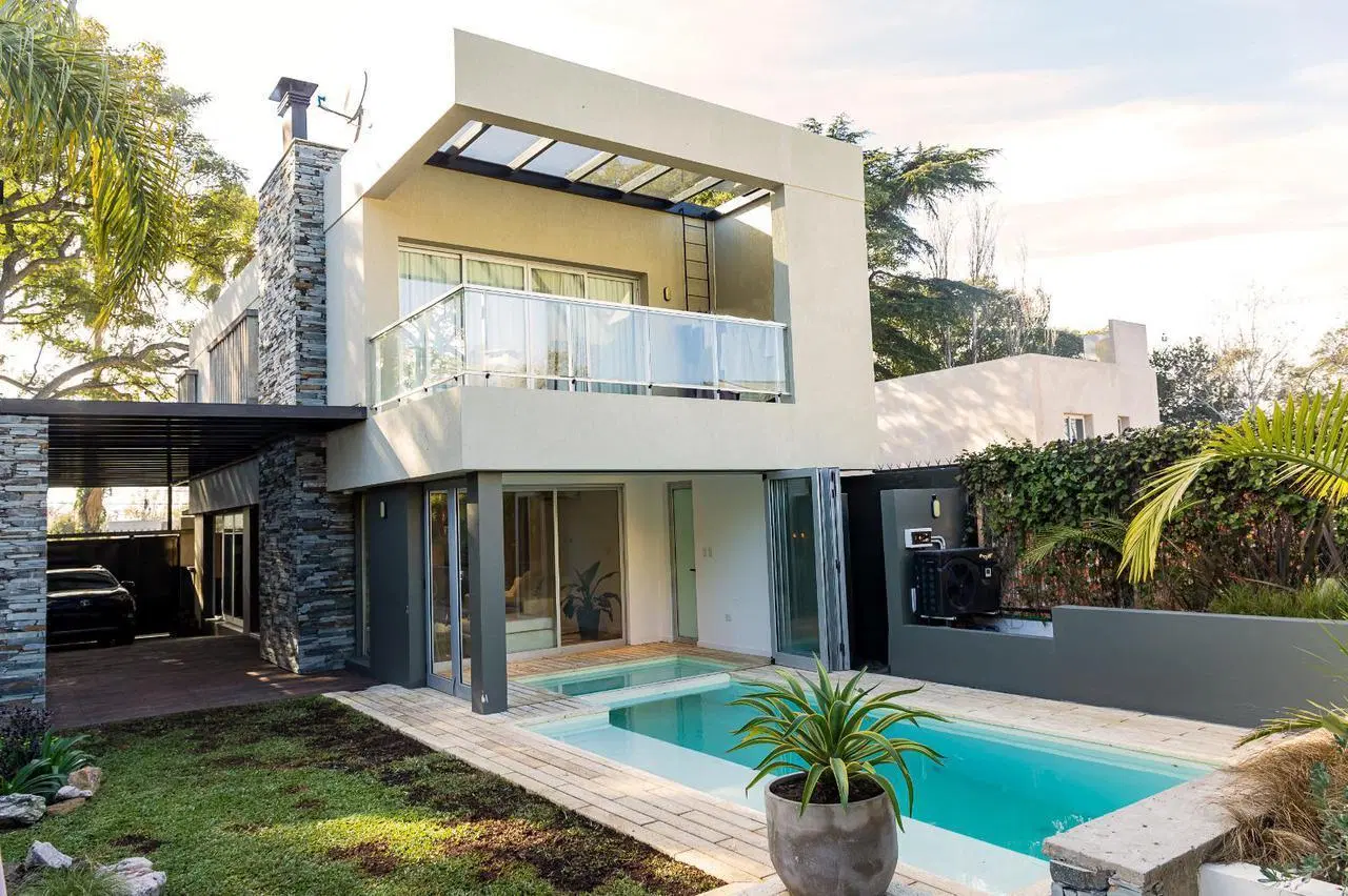 Casa en venta en Villa Elisa 2