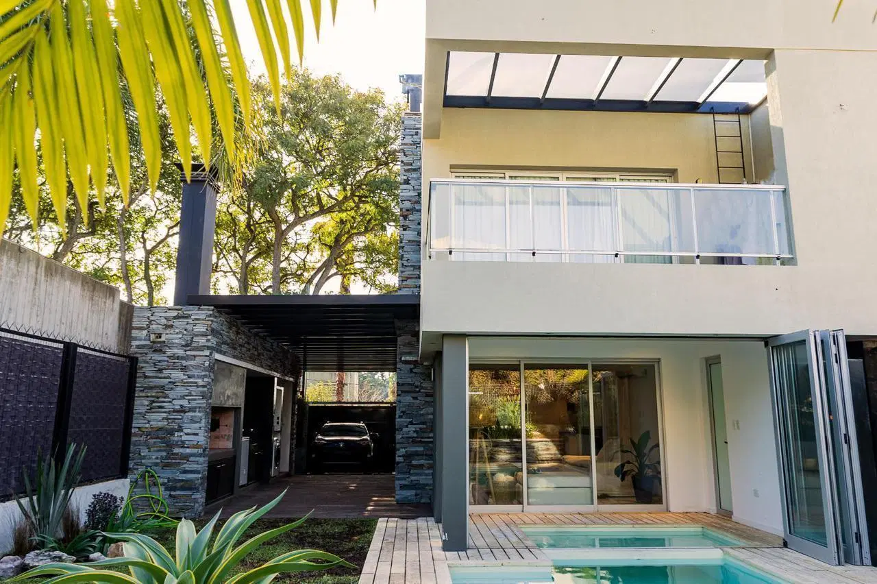 Casa en venta en Villa Elisa 4