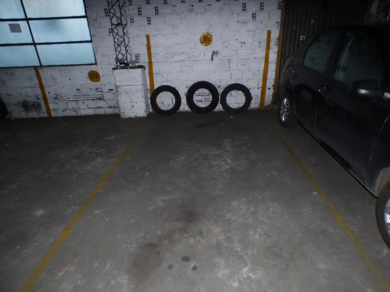 Cochera en venta en  La Plata 2