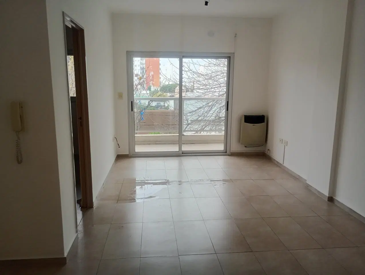 Departamento de 1 dormitorio en alquiler en La Plata 2