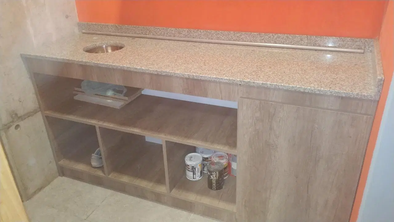 Local en venta en La Plata 4